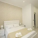Joivy Stylish 3-bed Flat Near The Aquarium Génova