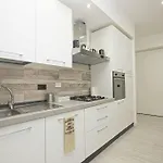 Joivy Stylish 3-bed Flat Near The Aquarium Apartamento