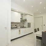 Joivy Stylish 3-bed Flat Near The Aquarium * Génova