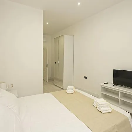דירה Joivy Stylish 3-bed Flat Near The Aquarium