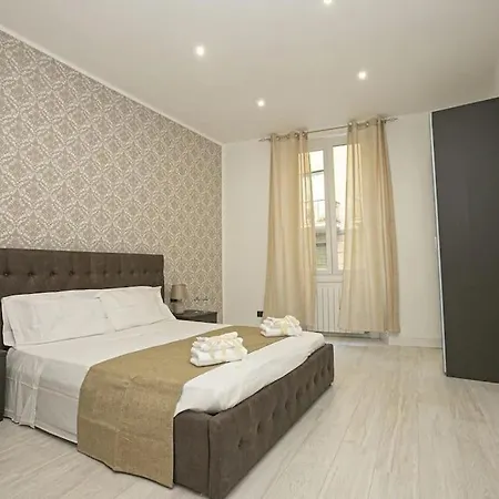 Joivy Stylish 3-bed Flat Near The Aquarium ג'נובה