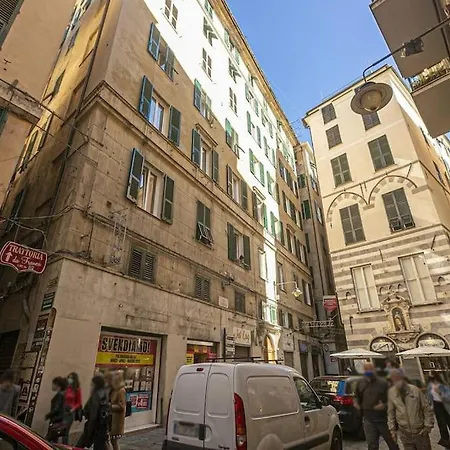Apartment Joivy Stylish 3-bed Flat Near The Aquarium Genoa