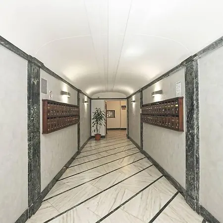 Apartment Joivy Stylish 3-bed Flat Near The Aquarium Genoa