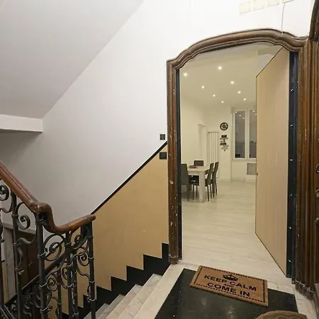 Joivy Stylish 3-bed Flat Near The Aquarium Appartamento Genova