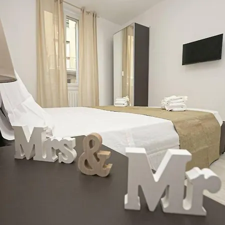 Joivy Stylish 3-bed Flat Near The Aquarium Apartment Genoa
