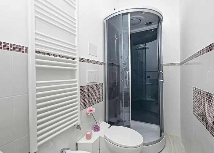 Joivy Stylish 3-bed Flat Near The Aquarium Apartmán