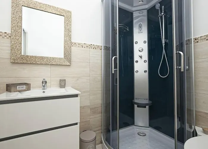 Apartmán Joivy Stylish 3-bed Flat Near The Aquarium Janov