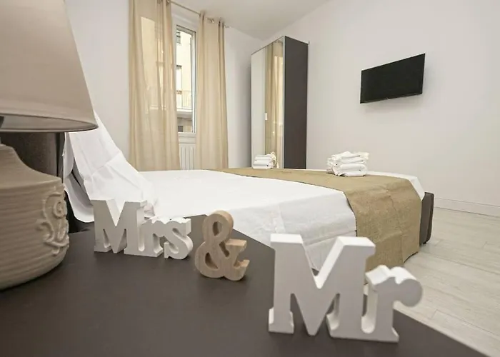 Joivy Stylish 3-bed Flat Near The Aquarium Apartmán Janov