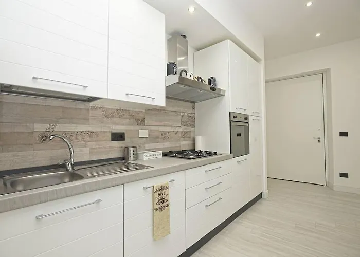 Joivy Stylish 3-bed Flat Near The Aquarium Apartmán